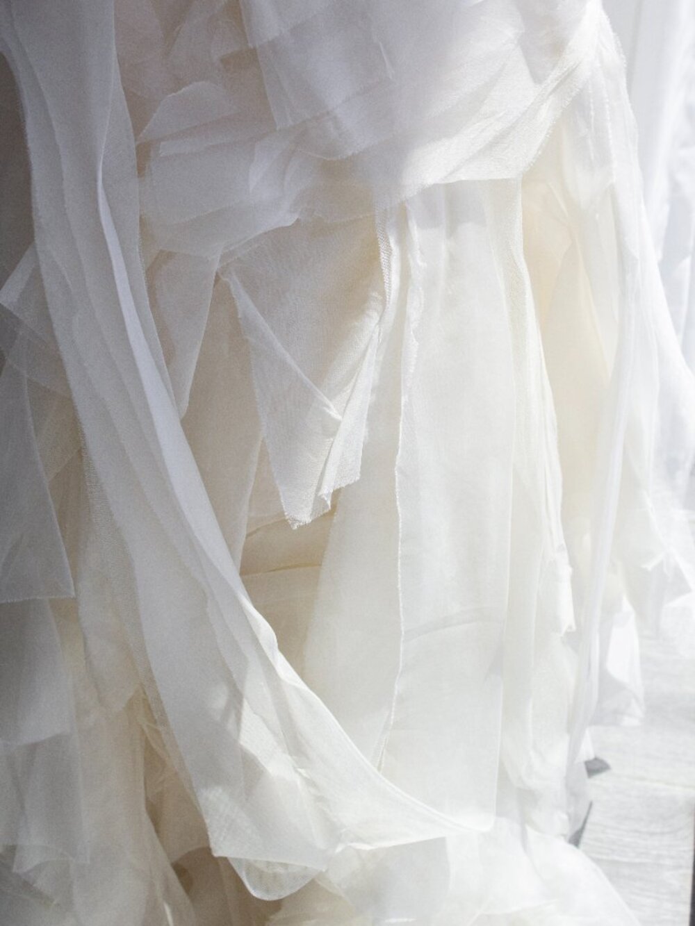 Vera Wang Farrah Ivory Gossip Girl Wedding Bridal Tulle Gown - Picture 16 of 16